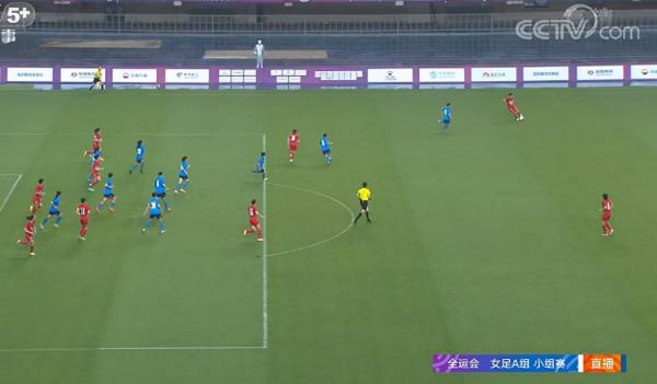 0-1到2-1！中國女足全勝鎖定小組第一，王霜絕境救主，水慶霞鼓掌