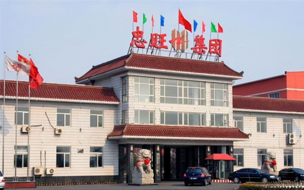 神秘的東北首富，遭美方暗算，被指逃稅18億美元，面臨465年刑期