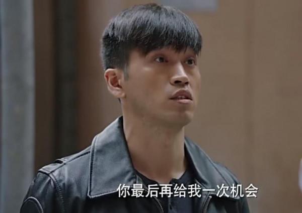 如果朋友經常用4種方式和你說話，說明他根本“看不起你”