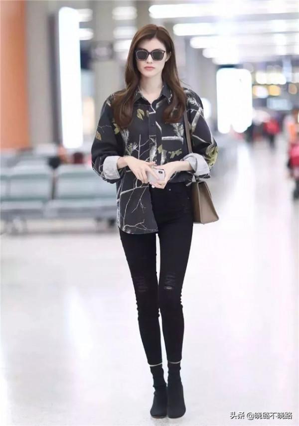 別再露腳踝了,“九分褲+短靴”才是40歲女人正確的開啟方式 別再露腳踝了,“九分褲+短靴”才是40歲女人正確的開啟方式