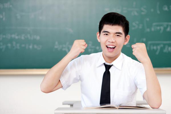 寶寶起名，生個兒子，起個兩袖清風，淡泊名利的好名字