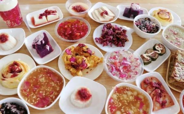 是食堂先動的手