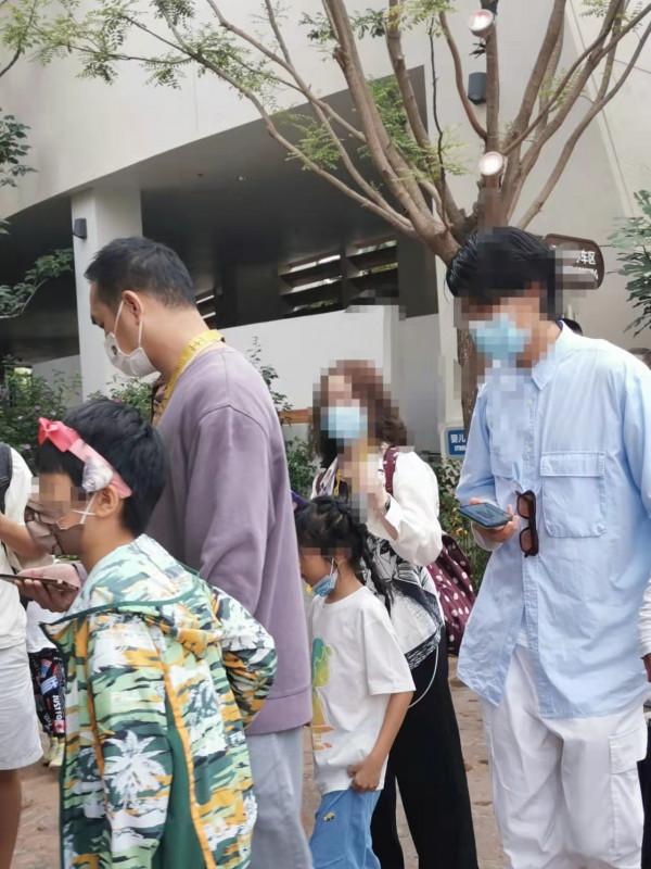 去北京環球影城要不要帶5歲以下小寶寶一起去？