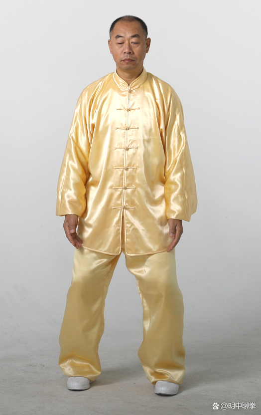 淺談太極拳的頭部姿勢要求，什麼是頂頭懸？如何做到虛領頂勁？