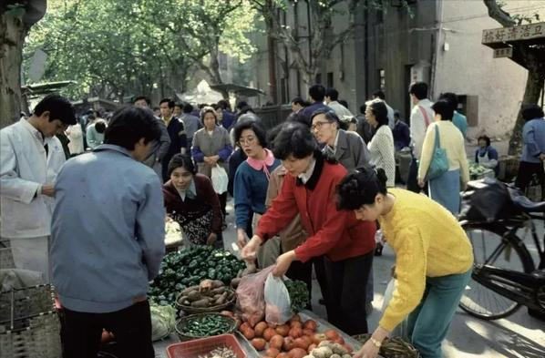 新一輪“漲價潮”襲來,一類必需品漲幅頗高,到底發生了什麼? 新一輪“漲價潮”襲來,一類必需品漲幅頗高,到底發生了什麼?