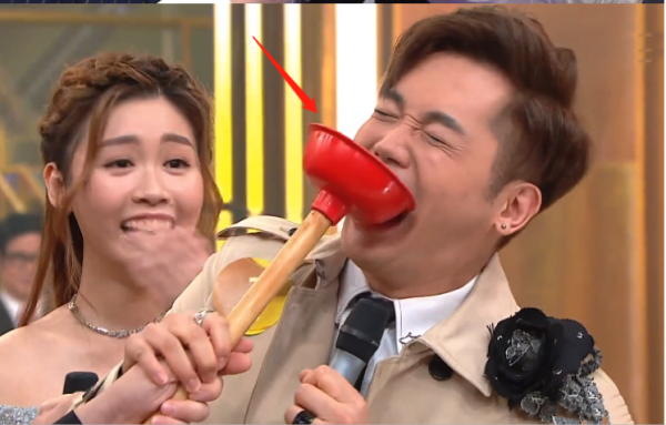 TVB臺慶:草蜢李克勤爺青回,曾志偉髮型是亮點,現場吃瓜樂趣多 TVB臺慶:草蜢李克勤爺青回,曾志偉髮型是亮點,現場吃瓜樂趣多