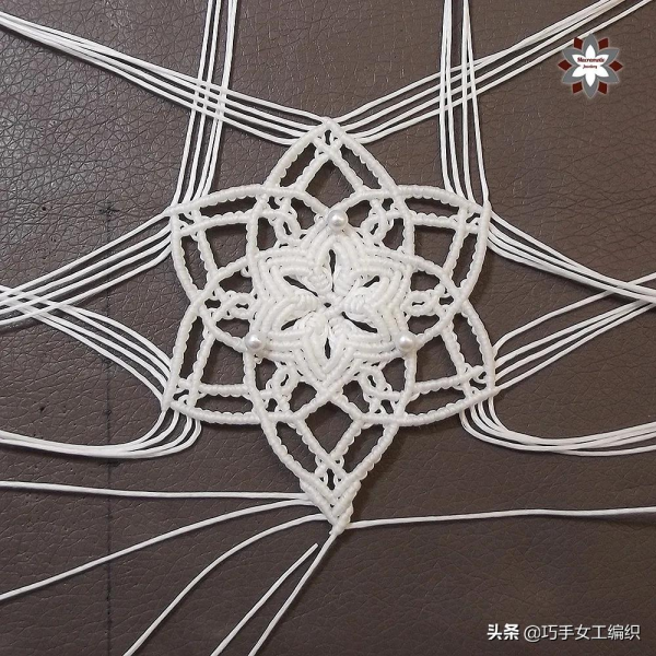 用繩子就能編出漂亮的雪花，超詳細的教程，一步一步教你編