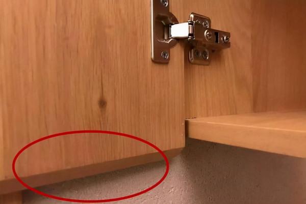 第二次裝修，捨棄衣櫃門的把手，選擇4款“無把手”設計，安排