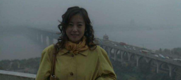 鞏俐這新片苦苦等了兩年，黑白+手持攝像真演絕了？