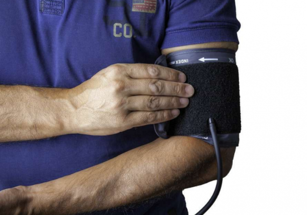 碳水化合物是高血脂的“催化劑”嗎?醫生:除了糖,這3物要忌口 碳水化合物是高血脂的“催化劑”嗎?醫生:除了糖,這3物要忌口