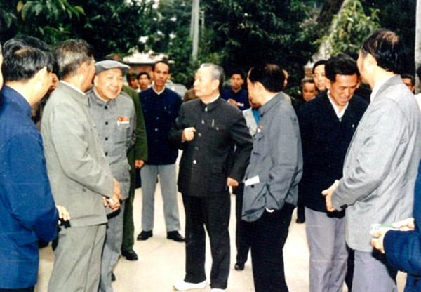 抗戰時期才參軍入伍,1976年在上海力挽狂瀾,晚年官至副國級 抗戰時期才參軍入伍,1976年在上海力挽狂瀾,晚年官至副國級