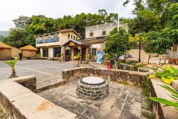 海陵島冷門村落，距今已有上百年曆史，獨具特色為本地靚麗名片