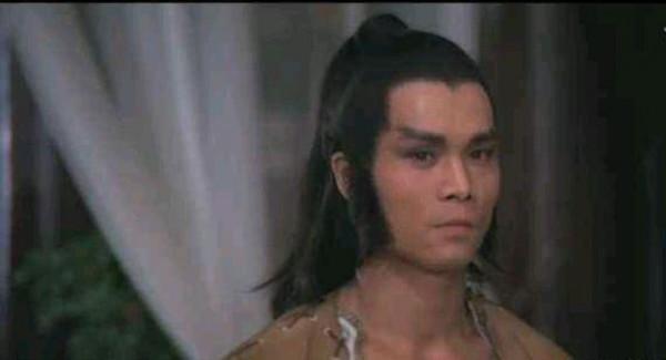 原來樊少皇的父親也參演了《力王》，演了一個反派，結局很慘