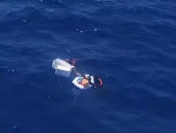 遭遇船難後，委內瑞拉母親用母乳救下孩子，在得救前一刻去世