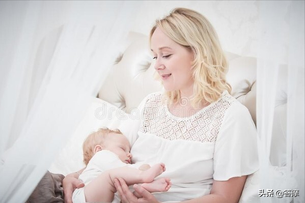 育兒︱多大的孩子無須再喝奶? 育兒︱多大的孩子無須再喝奶?