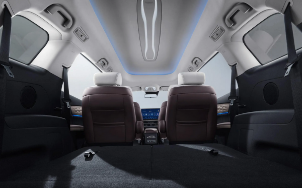 比亞迪宋MAX DM-i開啟預售，不到15萬起售，選哪款合適？