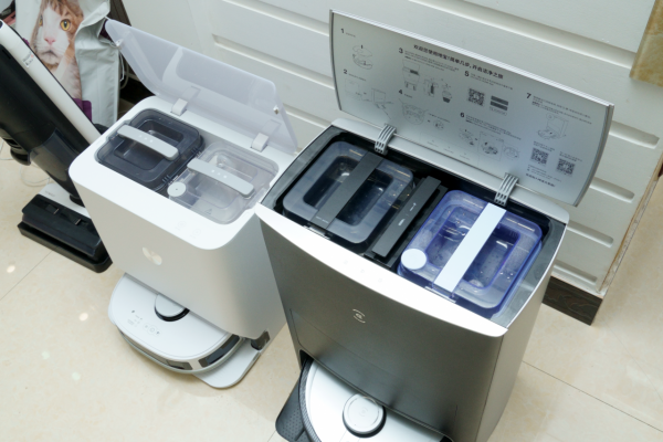 美的W11掃拖一體機效能如何，能媲美科沃斯X1 OMNI嗎？