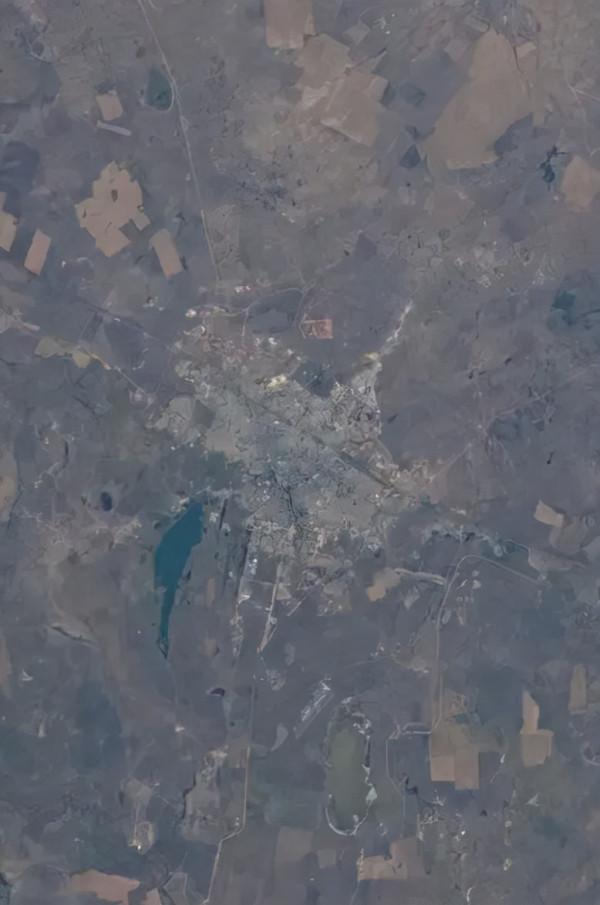 哈局勢·背景，哈薩克為何遷都阿斯塔納