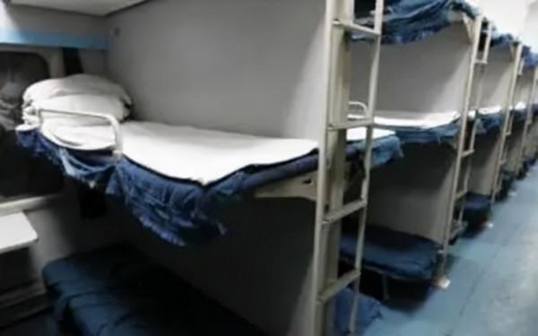 蔣緯國回憶：在大陸時，一位少將與上校向他下跪的經歷