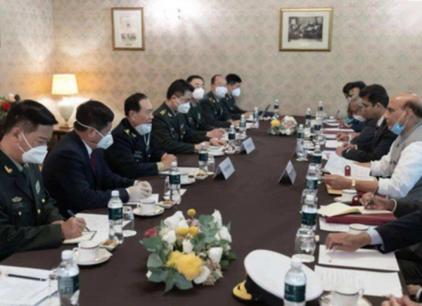 1月14日，美軍承認尾隨跟蹤遼寧艦；印媒造謠我軍士兵被“凍死”