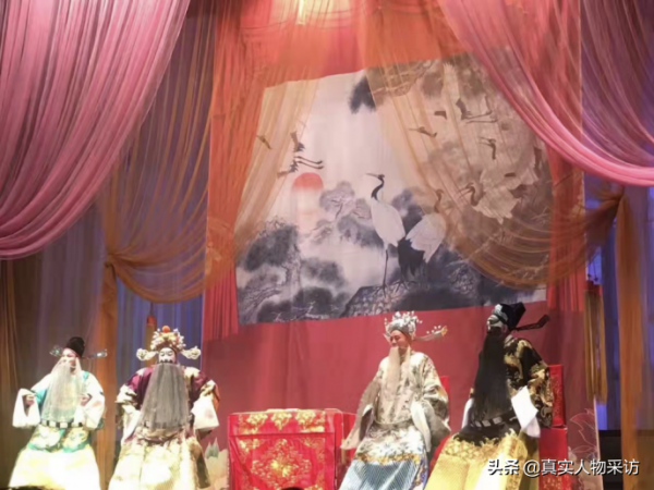 我,兩期《梨園春》擂主,因安分守己,錯過財富,63歲還在求生存 我,兩期《梨園春》擂主,因安分守己,錯過財富,63歲還在求生存