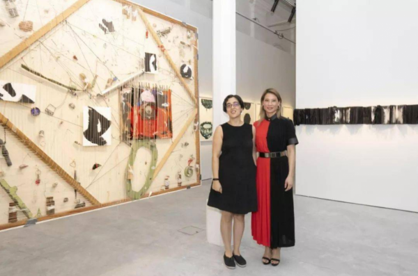 林允做手機殼被贊“藝術家”？娛樂圈真正的手藝人要忍不住了