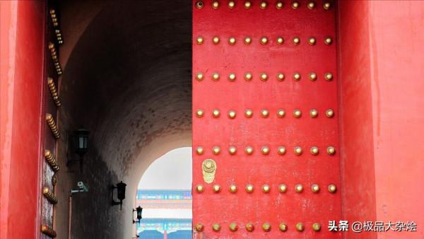 故宮在開門的時候,工作人員都要大喊幾聲,看完漲知識了 故宮在開門的時候,工作人員都要大喊幾聲,看完漲知識了
