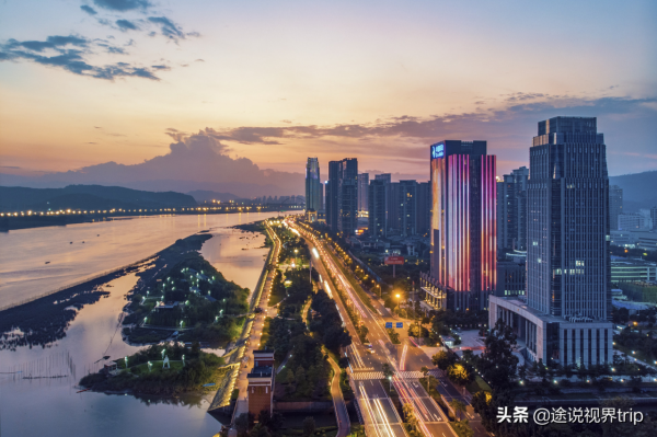 國內房價最高的10個城市排名，要努力多少年才能買到，你頂得住嗎