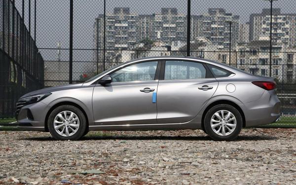 8萬預算買家用車,這3款建議首選,銷量好、品質高,而且很省油! 8萬預算買家用車,這3款建議首選,銷量好、品質高,而且很省油!