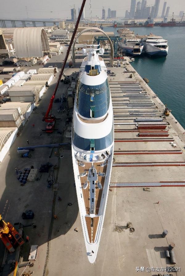 戰艦改遊艇？中東土豪的世界我們不懂