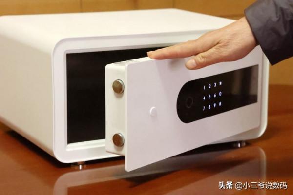 VOC智慧保管箱G300:貴重物品的智慧安全管家 VOC智慧保管箱G300:貴重物品的智慧安全管家