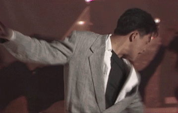 張國榮三十年前的穿搭什麼水平