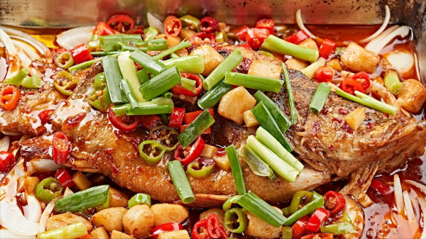 湖南最出名的12道名菜，香辣可口，又鮮又嫩，自己在家也能輕鬆做