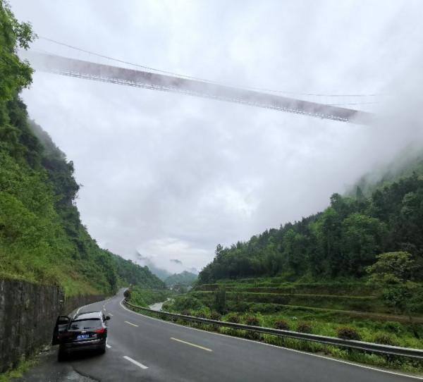 湘西有一條40公里景觀路，還未開發，我自駕後稱其為“最美縣道”
