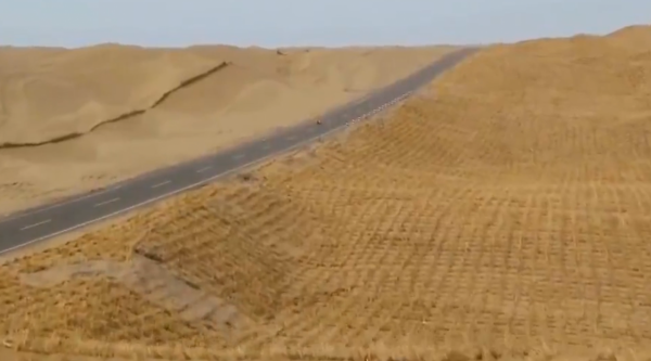 沙漠有救了!胡八一真人版穿越死亡沙海,找到沙漠終極與治沙魔方 沙漠有救了!胡八一真人版穿越死亡沙海,找到沙漠終極與治沙魔方