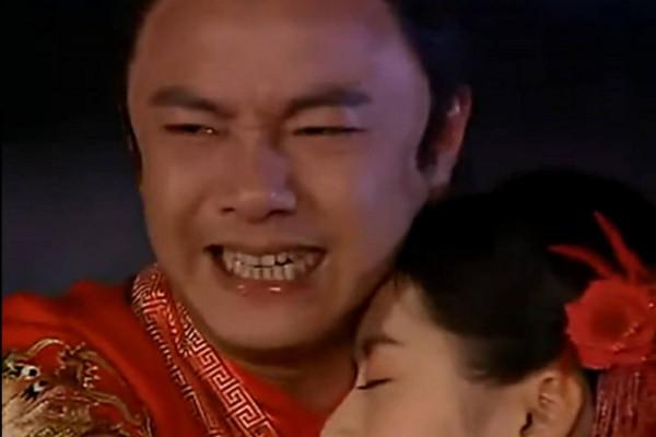 演員哭戲的對比中,什麼叫演技,什麼叫尷尬,一目瞭然 演員哭戲的對比中,什麼叫演技,什麼叫尷尬,一目瞭然