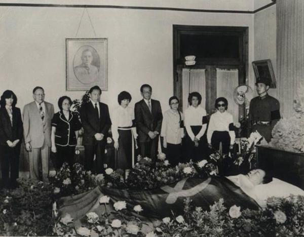 1981年，宋慶齡的葬禮為何比原計劃提前5分鐘開始？