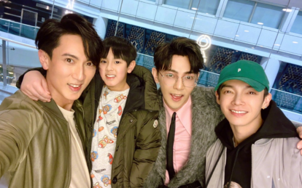 飛輪海才是吃了防腐劑吧?時隔10年再合體,吳尊辰亦儒越老越帥氣 飛輪海才是吃了防腐劑吧?時隔10年再合體,吳尊辰亦儒越老越帥氣