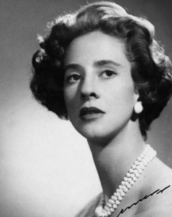 28歲詩麗吉出訪比利時,32歲法比奧拉優雅接待,兩個好命的王后 28歲詩麗吉出訪比利時,32歲法比奧拉優雅接待,兩個好命的王后