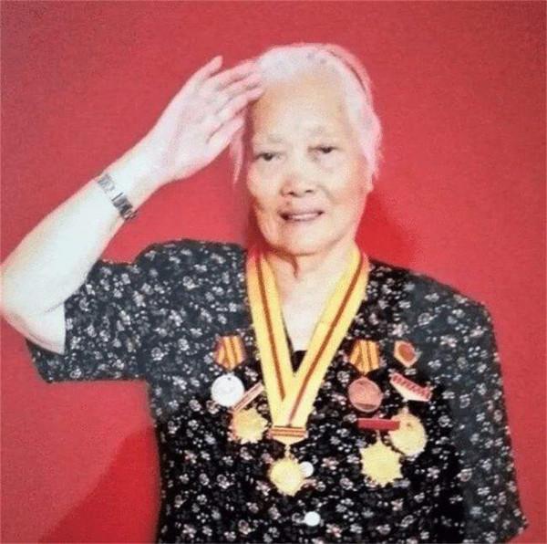 1994年，一位苗姓老人被告知：你是陳獨秀孫女，陳喬年唯一骨肉