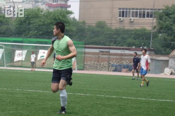 我，海歸碩士，外派非洲賣飛機，36歲辭去副處級職位，下海創業