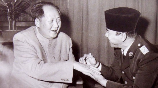 百艘軍艦硬闖中國,毛主席警告多次無果,隨後一聲令下直接開炮 百艘軍艦硬闖中國,毛主席警告多次無果,隨後一聲令下直接開炮