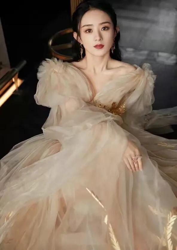 趙麗穎被質疑整容，你怎麼看？