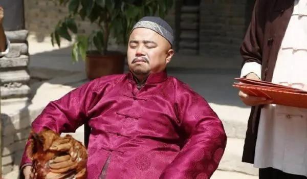 1951年，世襲六代的地主李潤之被處死，私藏的300箱黃金不見蹤影