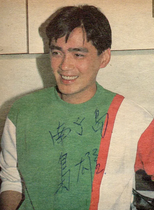 湯鎮宗：弟弟是湯鎮業，至今無緋聞，將普通妻子寵成了寶