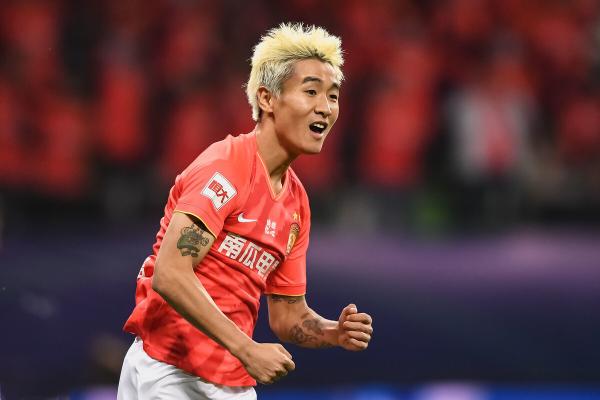 恭喜國安！5大外援離隊後，有望簽下恆大歸化前鋒，比韋世豪實用