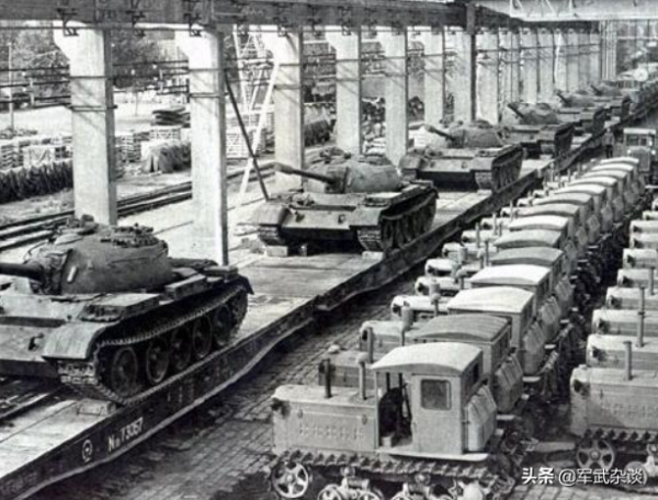 幸好中國拿到T-54A，不然&OpenCurlyDoubleQuote;魔改T-34&rdquo;，就取代59D成&OpenCurlyDoubleQuote;拜年神器&rdquo;