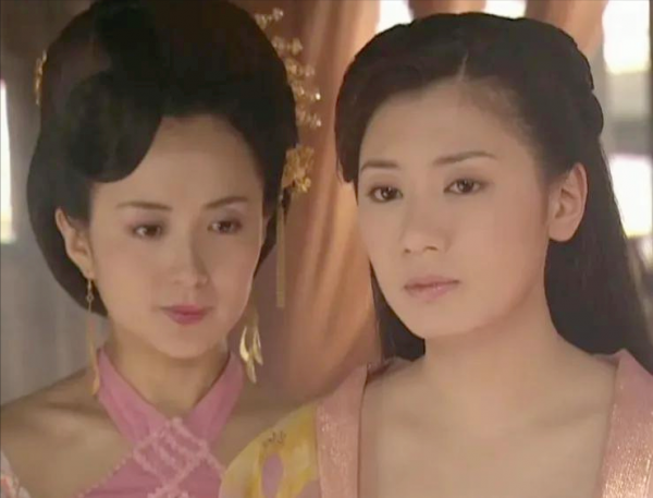 單看一般般，演起戲卻總能豔壓，這6位女星，妥妥的演技帶飛顏值