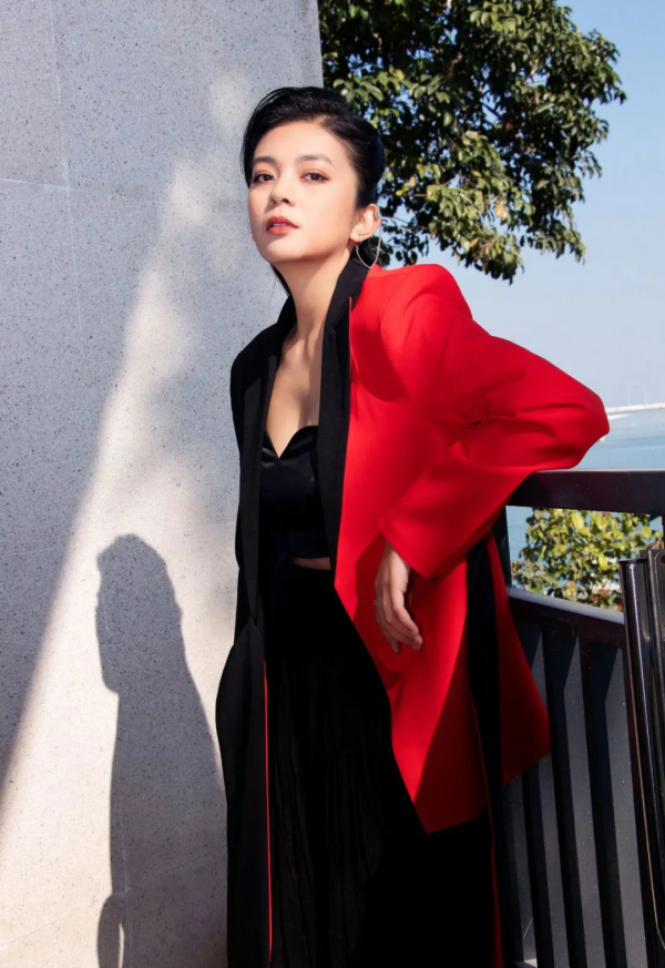 同是廣西明星!喬振宇、胡夏事業紅火,談莉娜、歐陽夏丹讓人心塞 同是廣西明星!喬振宇、胡夏事業紅火,談莉娜、歐陽夏丹讓人心塞