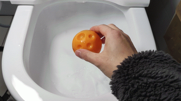 水花壓的比奧運冠軍還好！——東芝T7泡沫牆智慧馬桶蓋